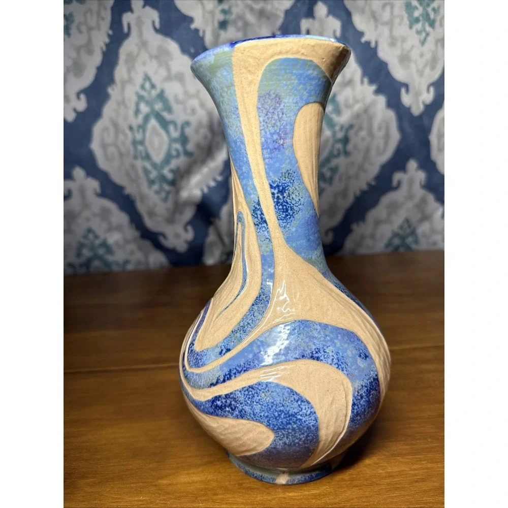 VTG‎  Jamaica Wassi Art Vase Carved Rare Pottery 9 Inches Blue/Tan Abstract 2001
